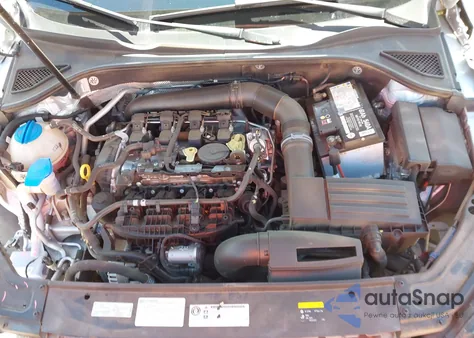 2017 Volkswagen Passat 1.8T R-Line из США, поврежденный, VIN 1VWDT7A39HC044449